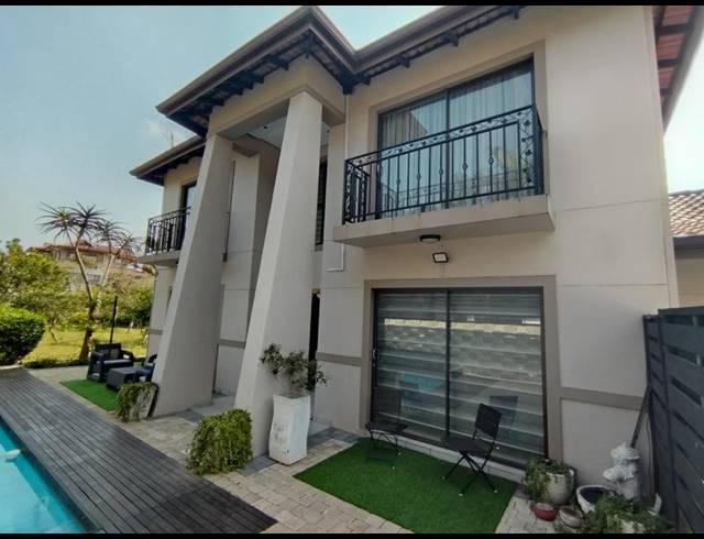 4 BEDROOM TOWNHOUSE FOR SALE IN IZINGA